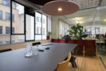 Meeting room for up to 8 people 1